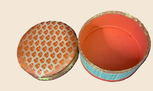 River Grass Gift Box image 1