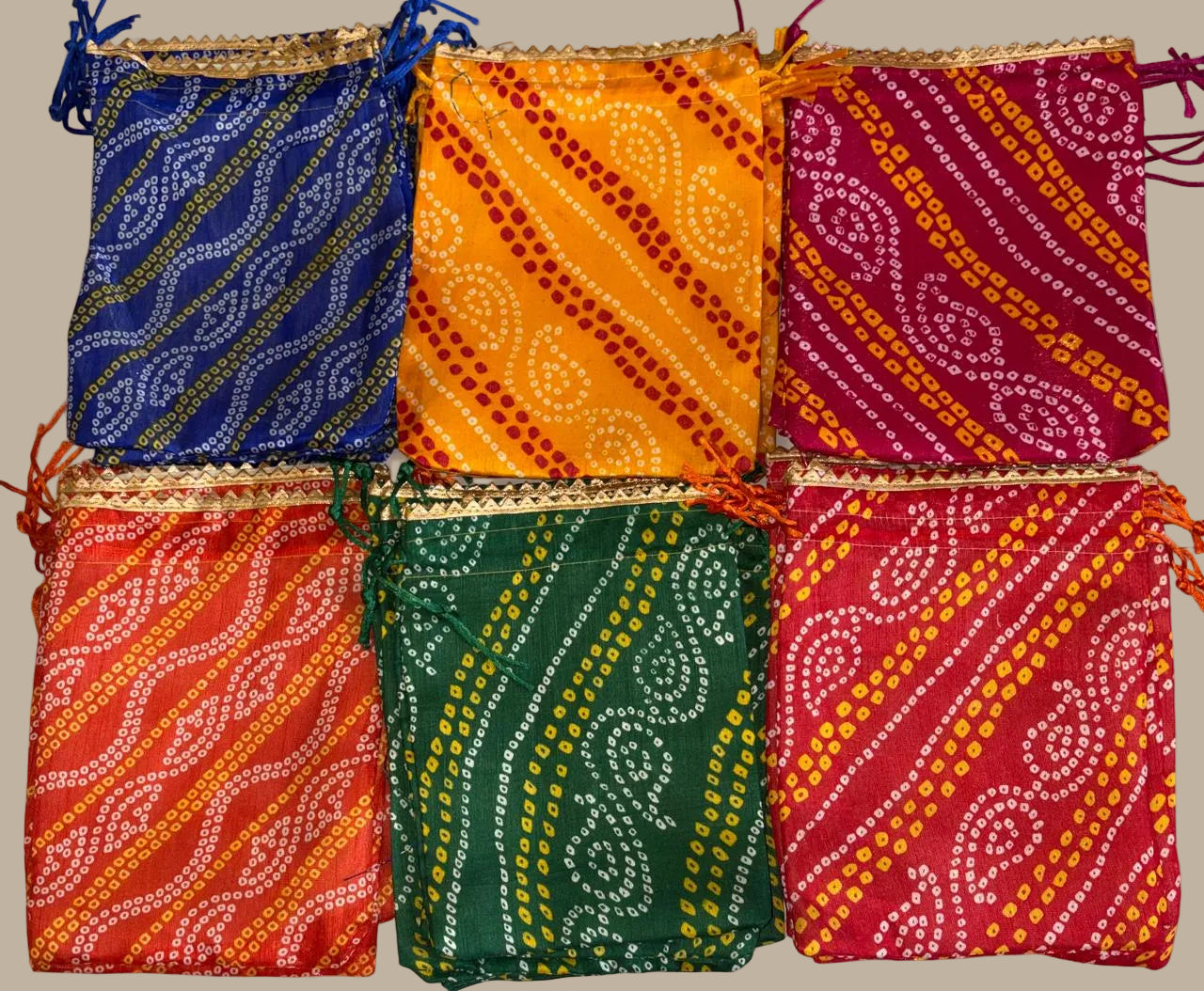 Bandhej Keri Giveaway Potli big (Pack of 10)