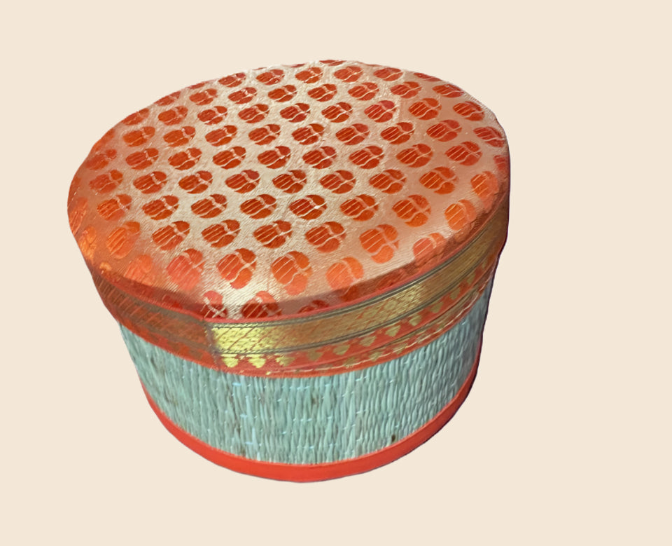 River Grass Gift Box image 0