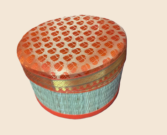 River Grass Gift Box image 0